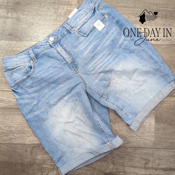 Time and Tru Pants - Time and Tru Denim Bermuda Shorts Size 16